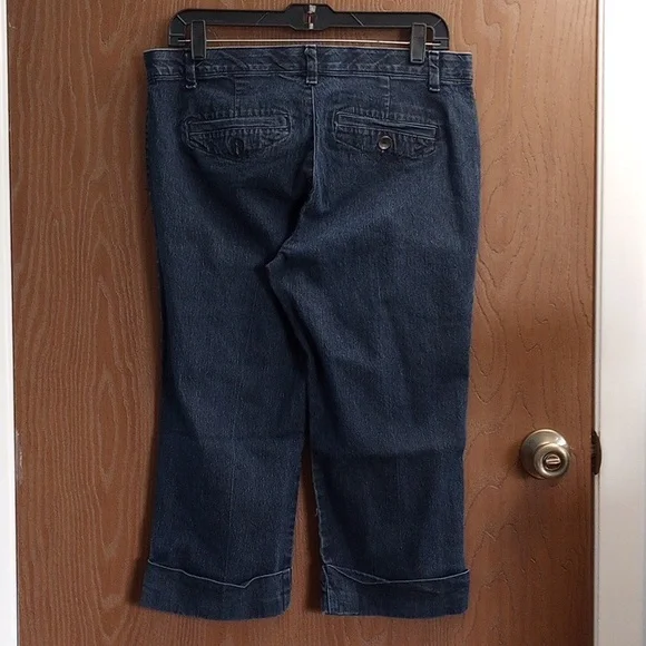 [18] Bandolino Blue Ankle Cropped Jeans - Picture 2 of 7